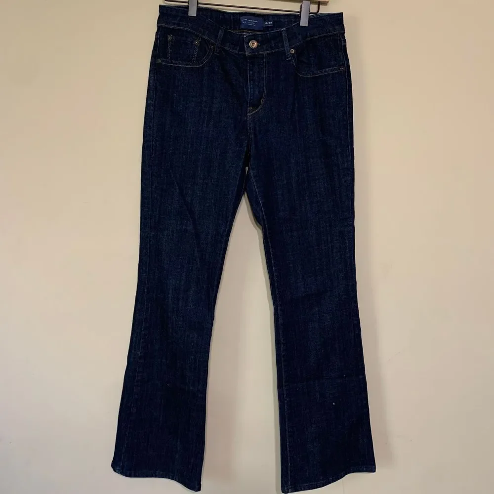 Levi's Demi Curve Classic Bootcut Dark Wash Jeans 8/29 - Picture 1 of 4